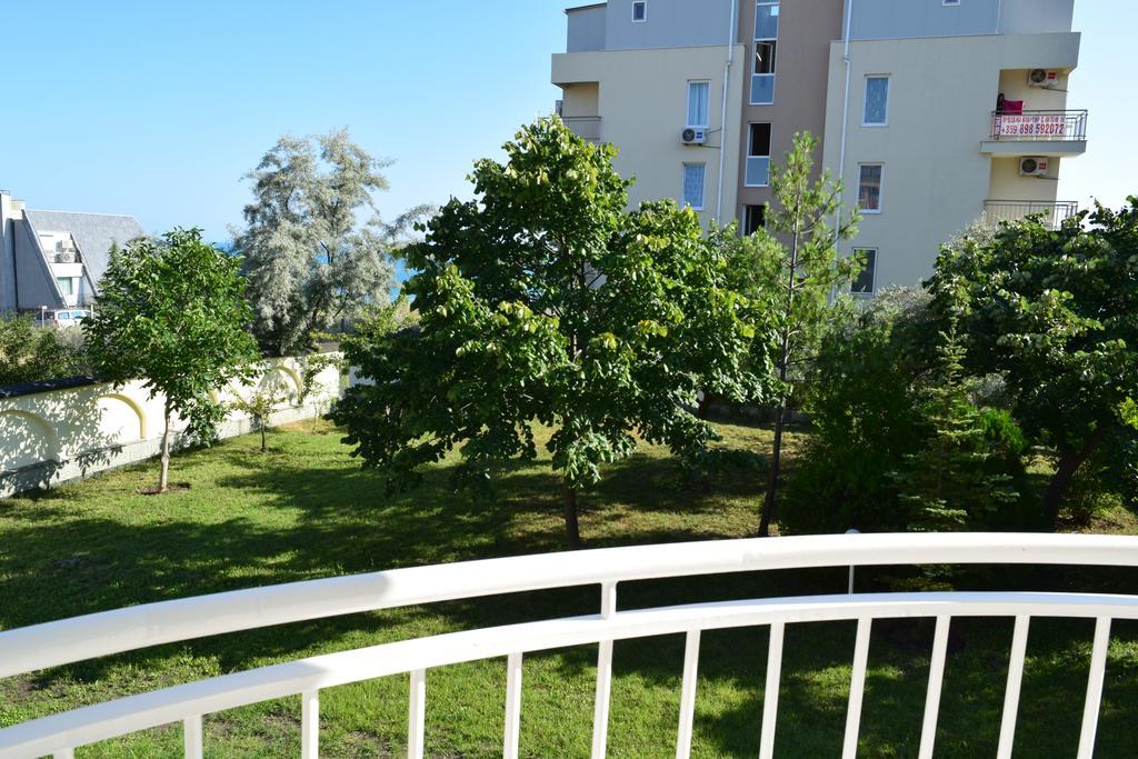 Hotel Eva Ravda Dış mekan fotoğraf