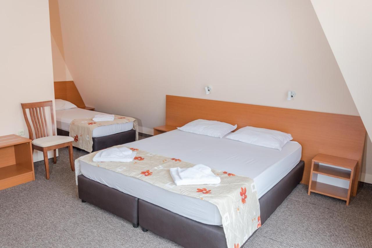 Hotel Eva Ravda Dış mekan fotoğraf