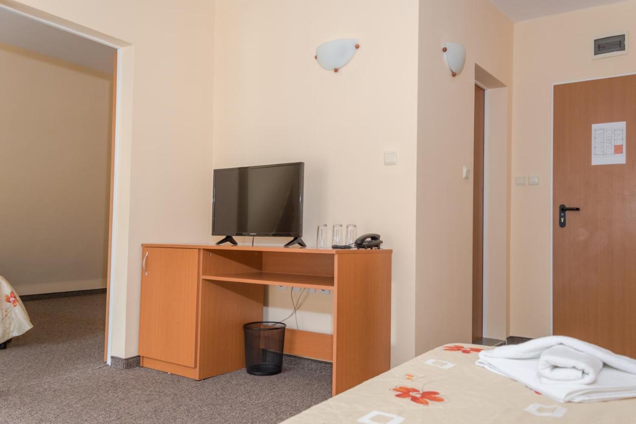 Hotel Eva Ravda Dış mekan fotoğraf