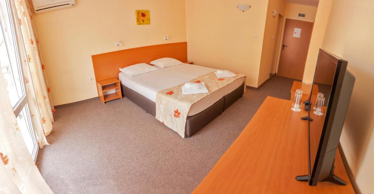 Hotel Eva Ravda Dış mekan fotoğraf