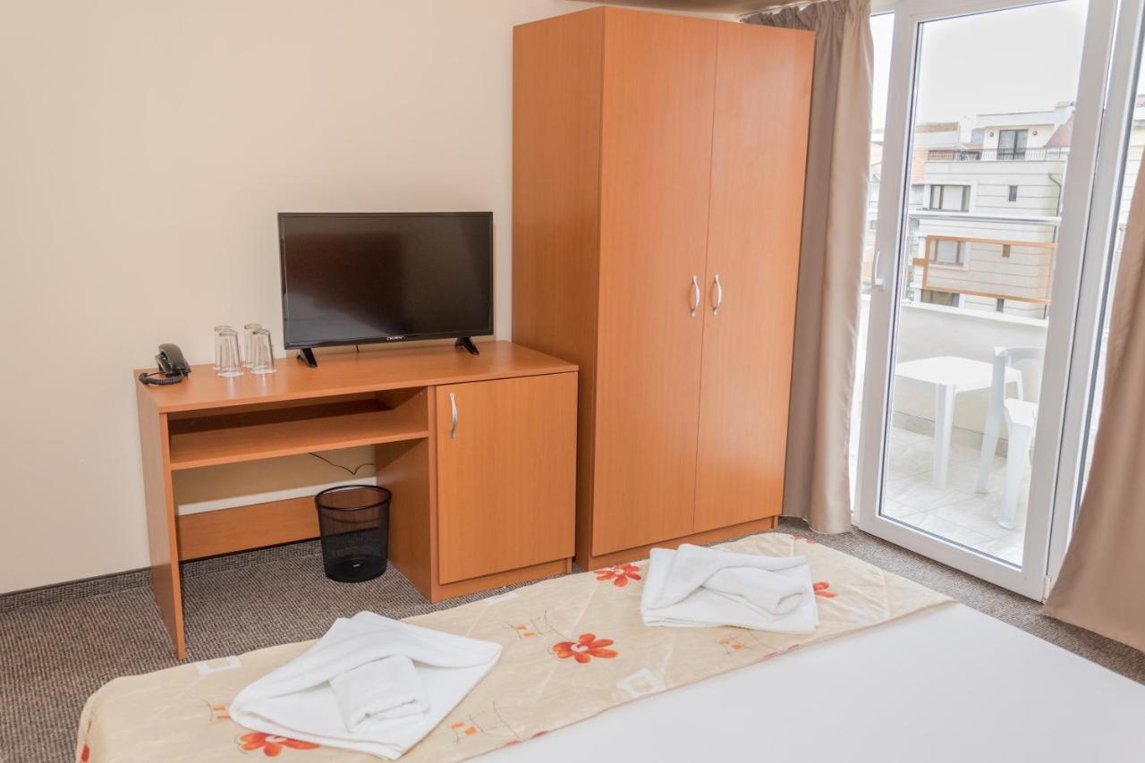 Hotel Eva Ravda Dış mekan fotoğraf