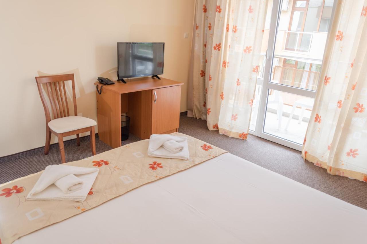 Hotel Eva Ravda Dış mekan fotoğraf
