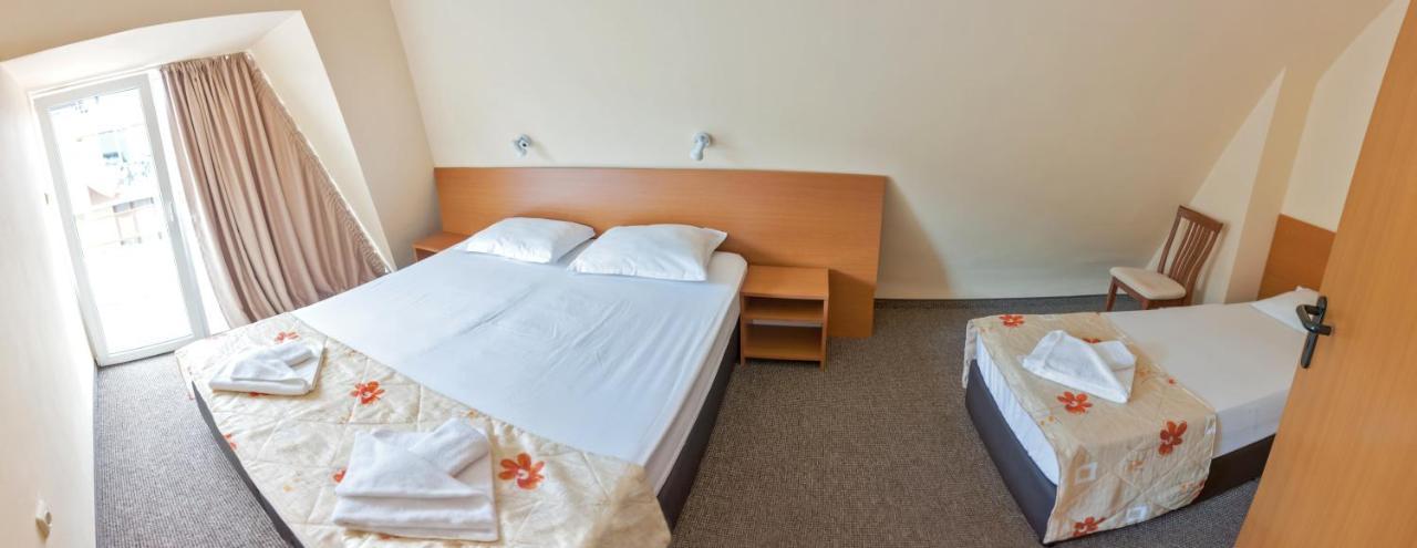 Hotel Eva Ravda Dış mekan fotoğraf